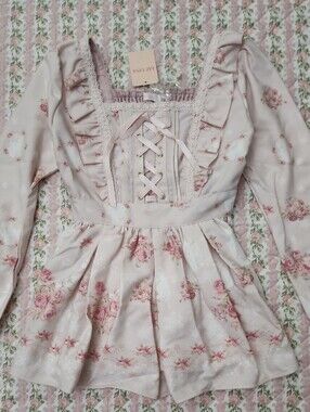 NWT LIZ LISA 🎀 Pink Floral Ruffled Peplum Top